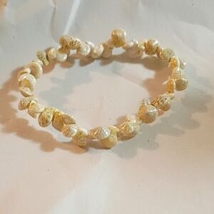 Natural Shell Beaded Bracelet